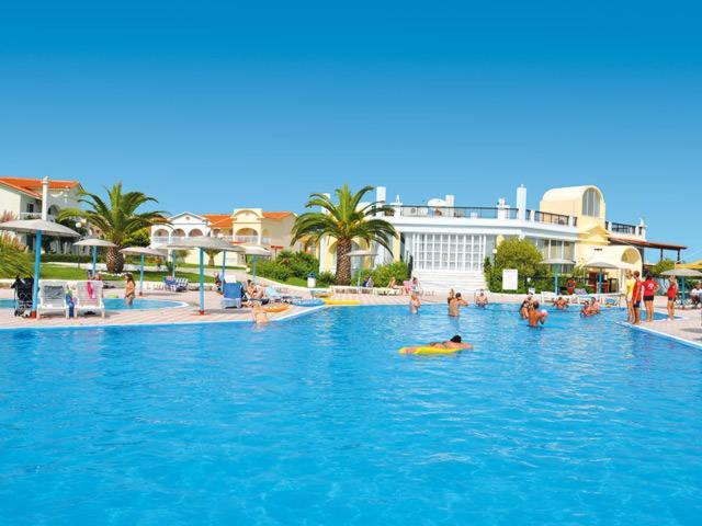 Corfu Sea Gardens Hotel Kavos Exterior photo